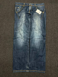 Zara Men's Mid-Rise Straight Leg Jeans in Medium Wash