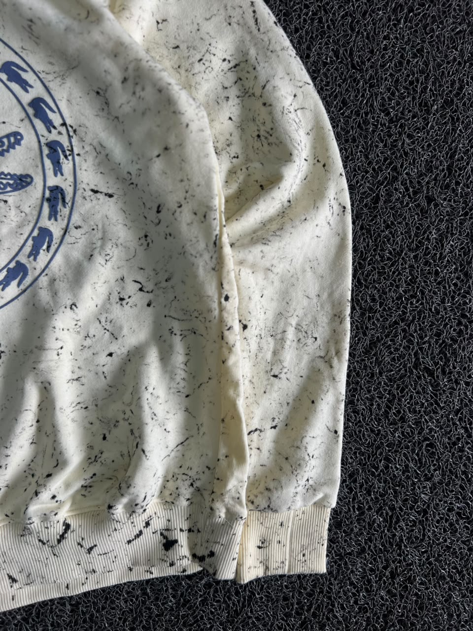 Lacoste Graphic Print Crewneck Sweatshirt – Cream | Premium Casual Pullover