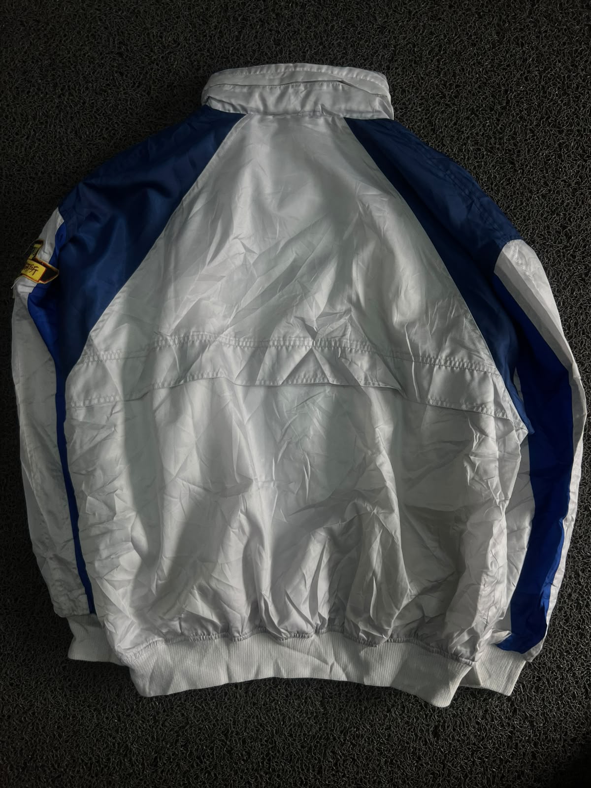 Lightweight Utility Jacket with Button Closure & Front Pockets