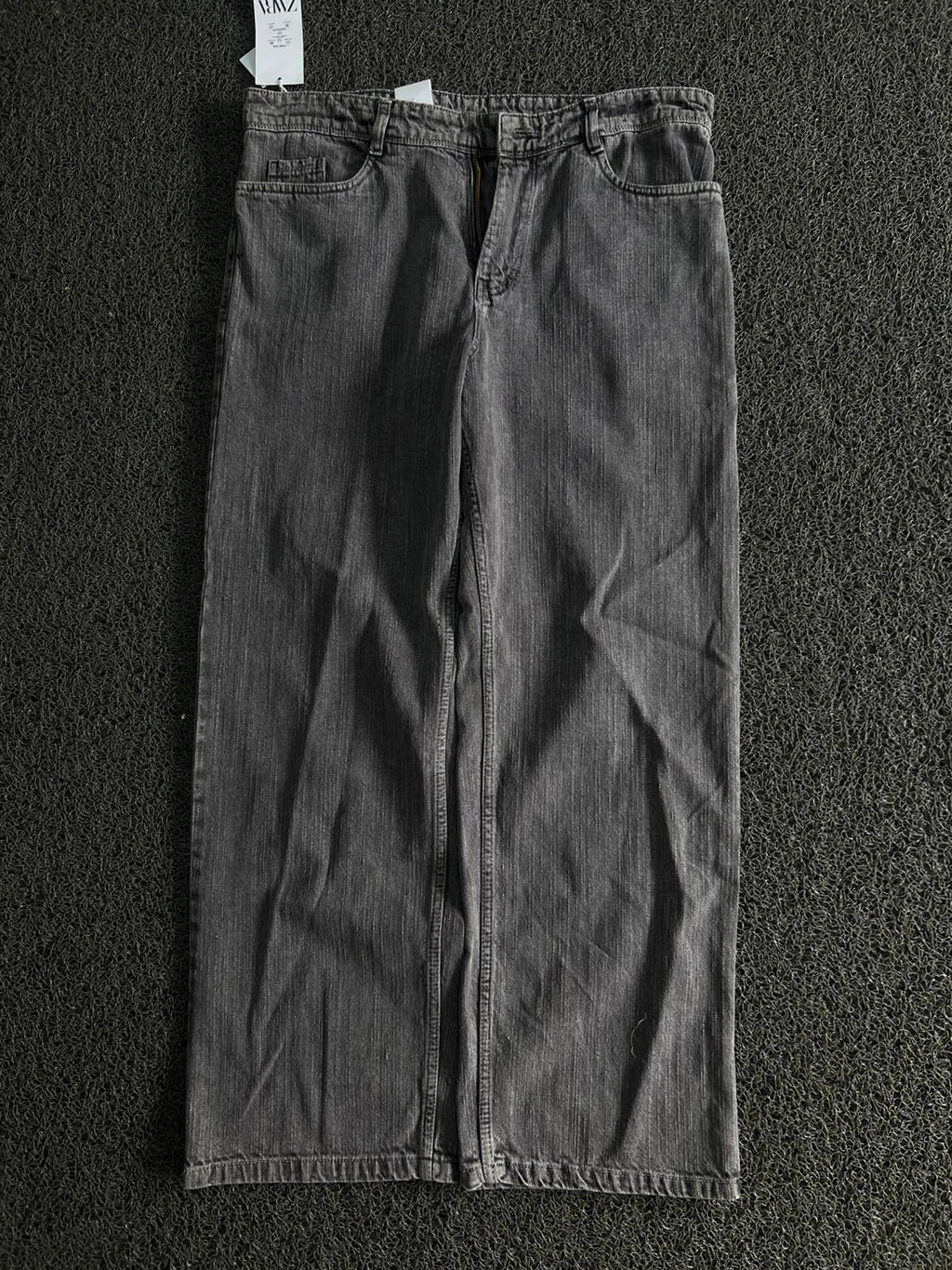 NWT Zara Men's Wide Leg Jeans in Faded Dark Gray ⚠️ No Button