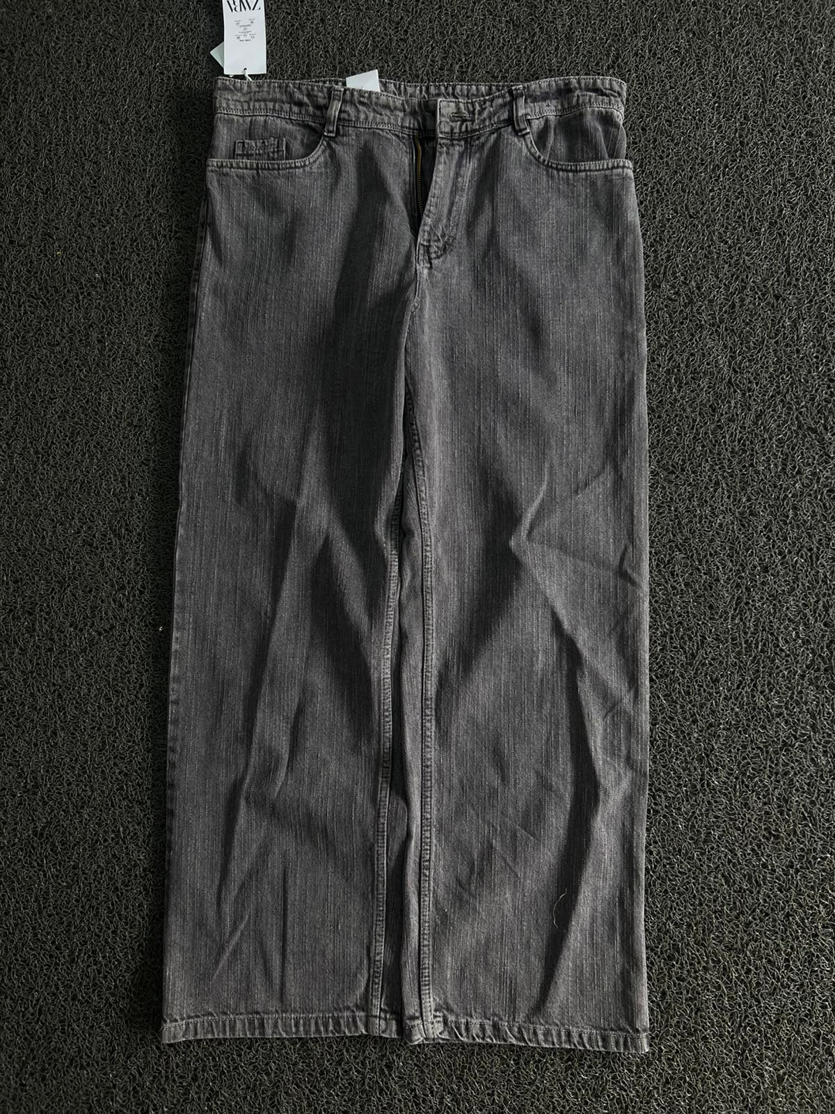 NWT Zara Men's Wide Leg Jeans in Faded Dark Gray ⚠️ No Button