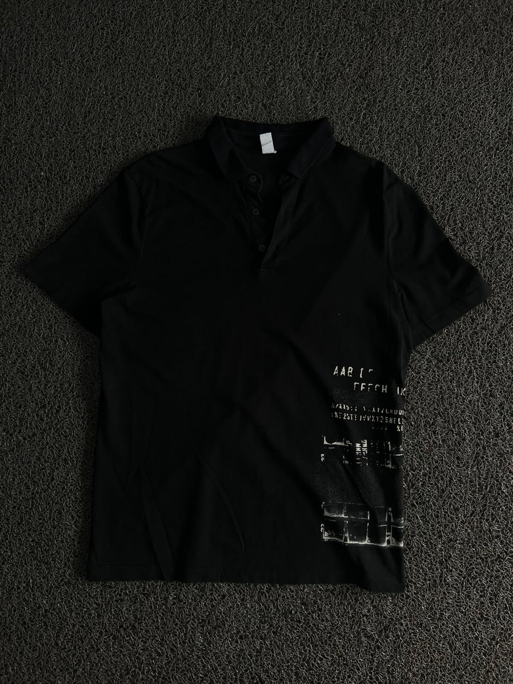 Vintage Graphic Print Polo Shirt – Minimal Streetwear Short Sleeve Tee