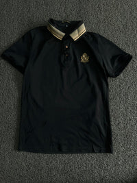 Polo T-Shirt with Contrast Striped Collar & Crest Logo – Smart Casual Polo ⚠️ Small Damage
