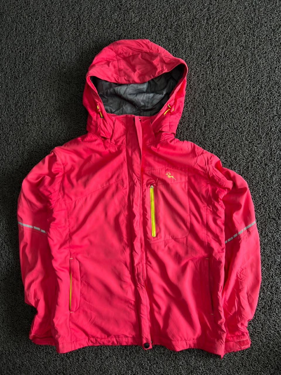 Pink Hooded Outdoor Waterproof Jacket