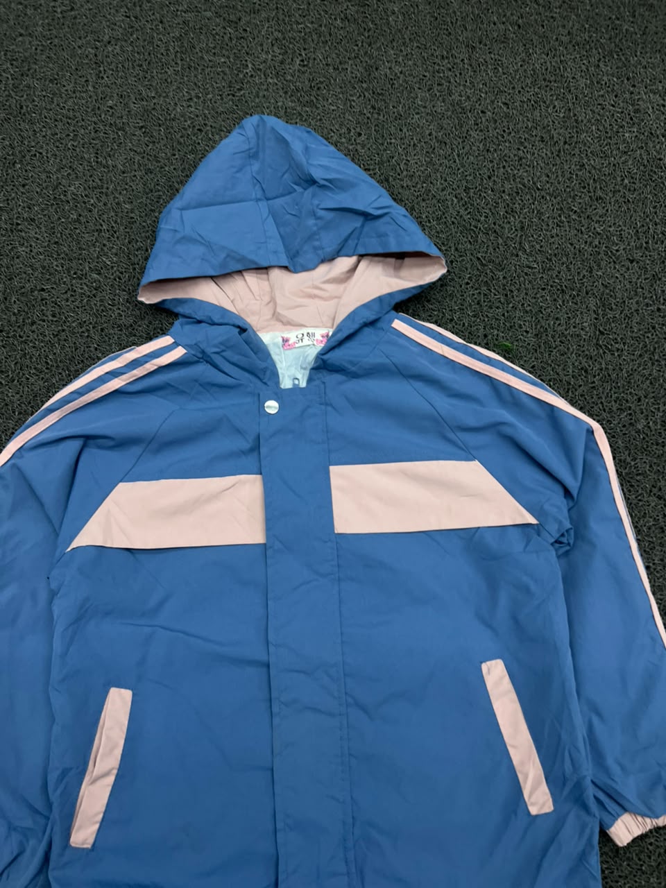 Hooded Windbreaker Jacket – Lightweight Zip-Up Rain Jacket