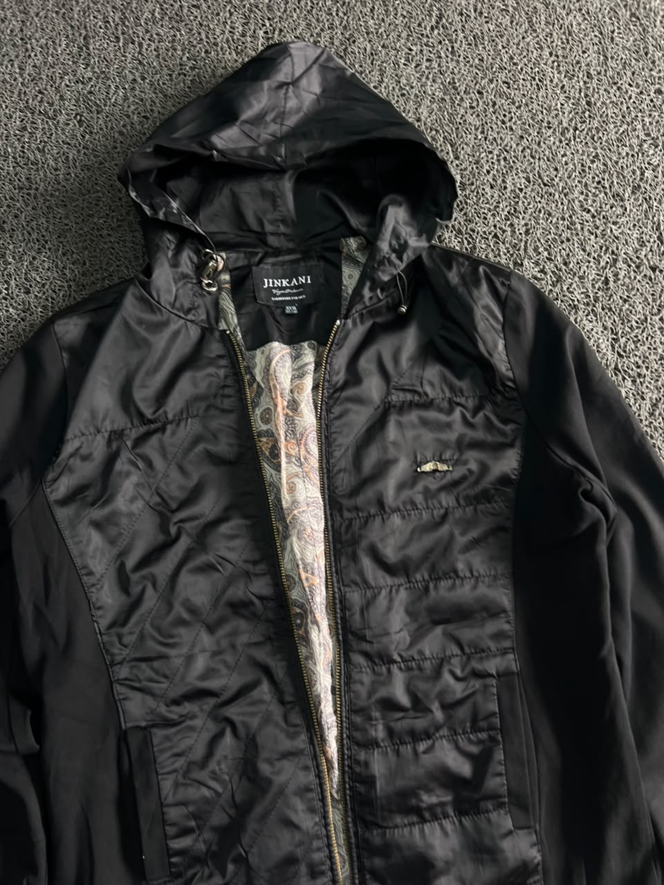 JINKANI Black Hooded Zip Jacket – ⚠️ Zip Damaged