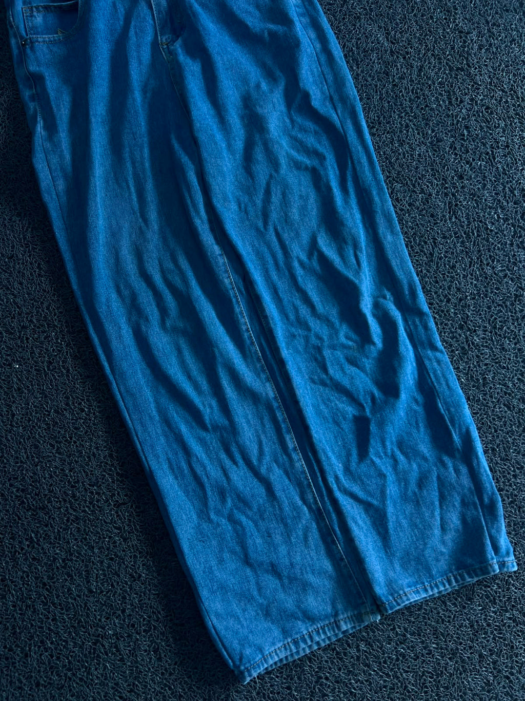 Vintage Blue Wide-Leg Denim Jeans | High-Waist Relaxed Fit | Thrifted