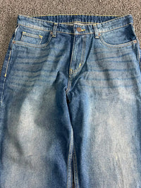 Vintage Blue Wash Straight Fit Denim Jeans – Classic Faded 5-Pocket Casual Pants