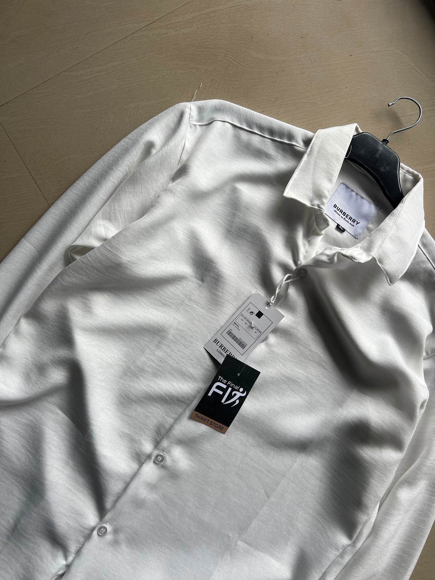 Burberry Long Sleeve Button-Down Shirt – Classic Smart Casual Men's Shirt