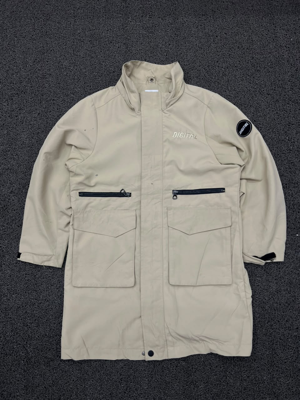 Vintage Digital Utility Parka Jacket – Beige Multi Pocket Zip-Up Windbreaker Coat