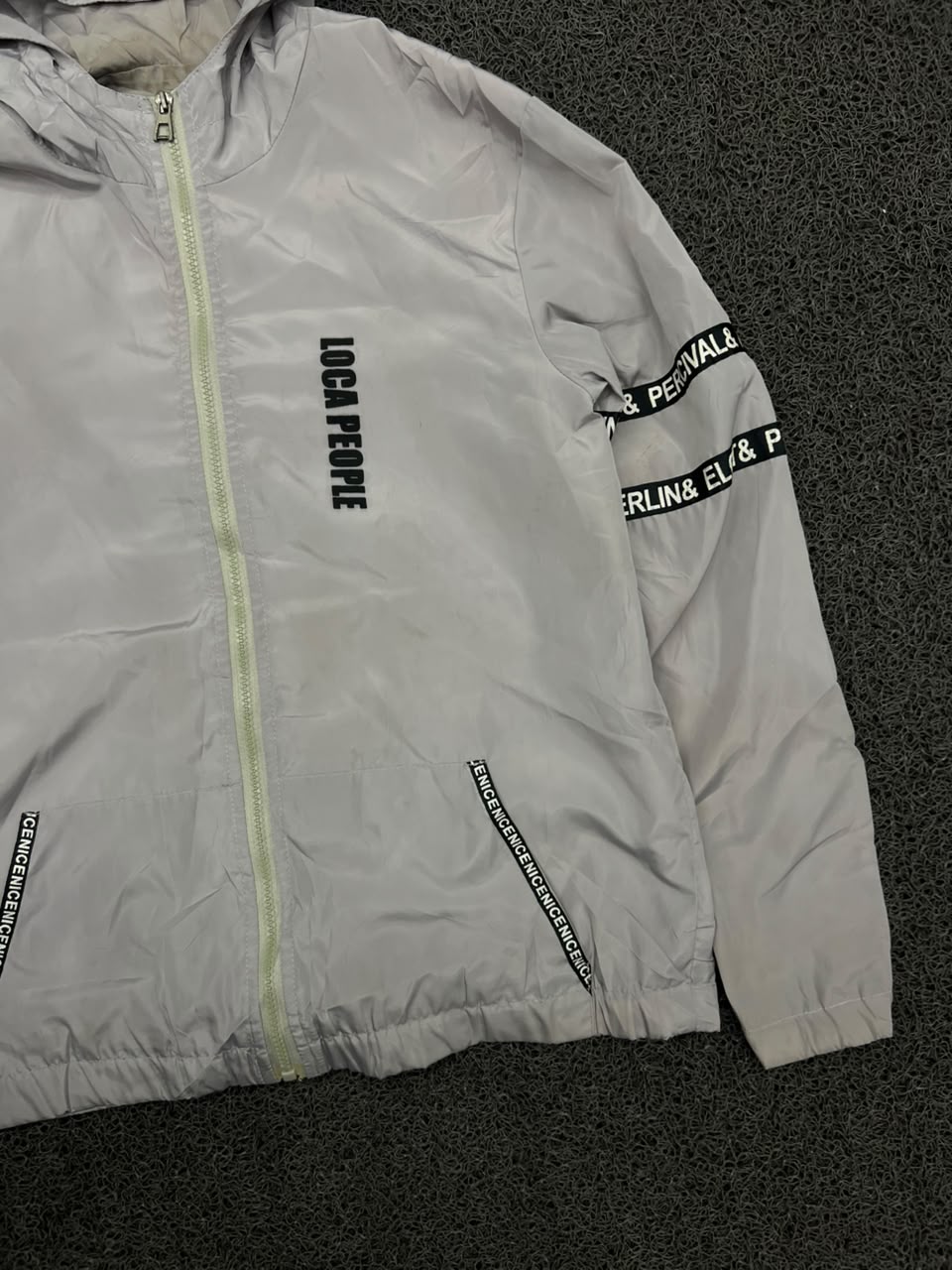 Grey Hooded Windbreaker Jacket – Full Zip Lightweight Streetwear