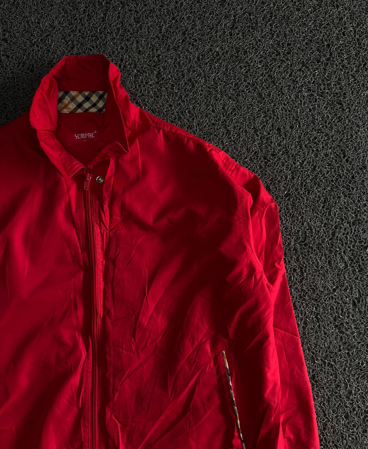 Red Lightweight Full-Zip Windbreaker Jacket with Pockets