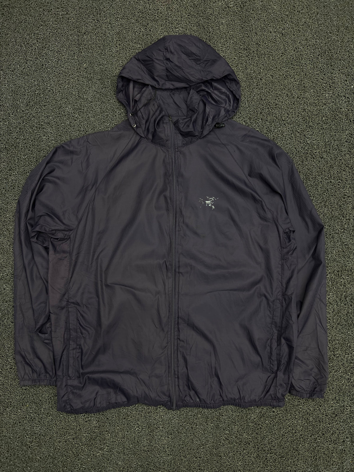 Hooded Outdoor Windbreaker Jacket – Lightweight Full-Zip Waterproof Style