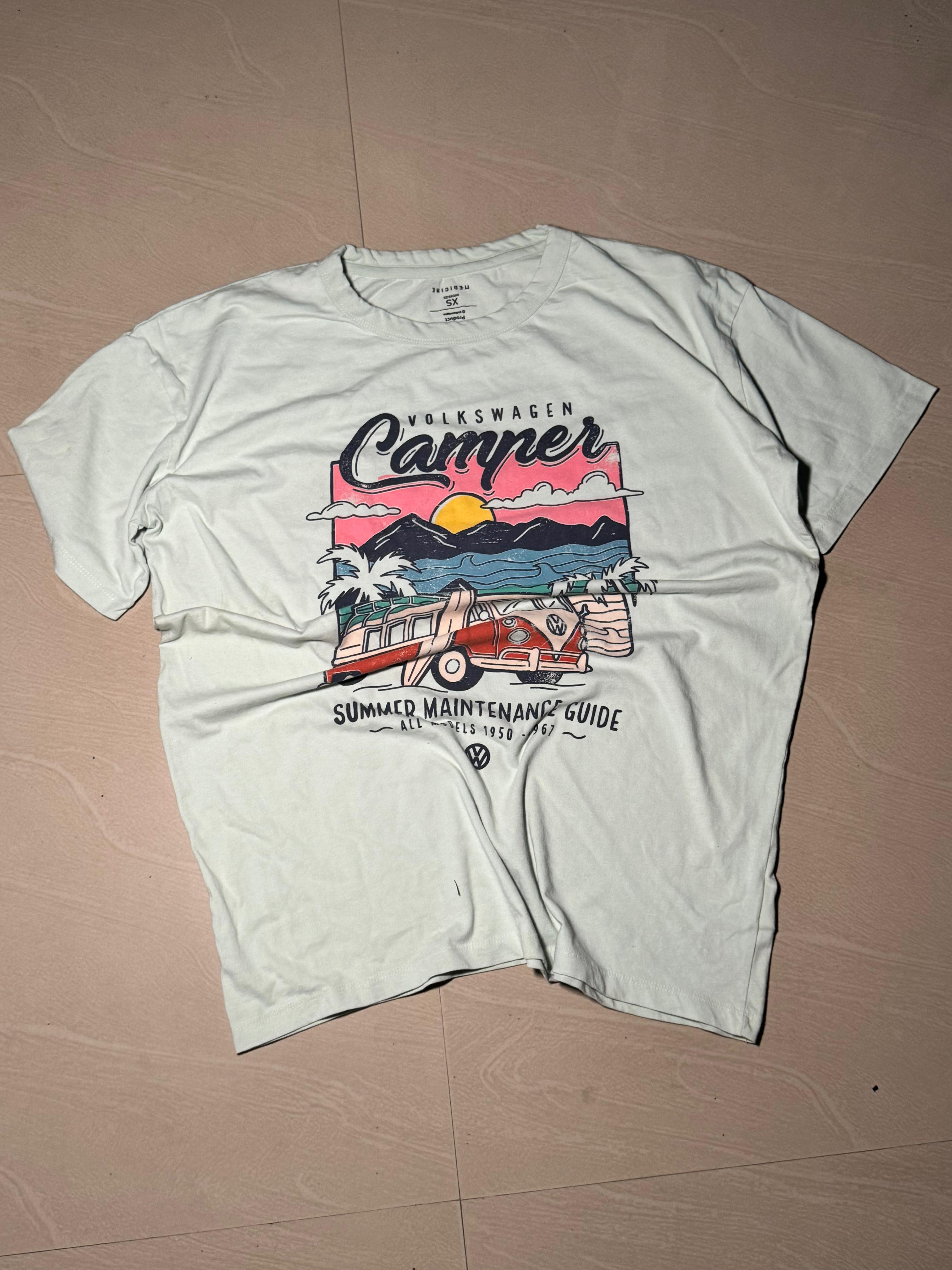 Volkswagen Camper Graphic T-Shirt Retro Summer Beach Van Tee