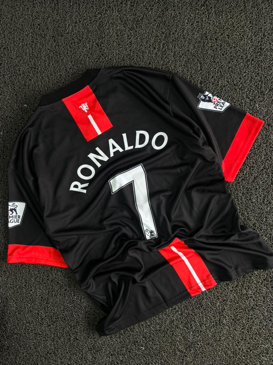 Manchester United 2009/10 Black Away Jersey – Ronaldo #7 Retro Edition