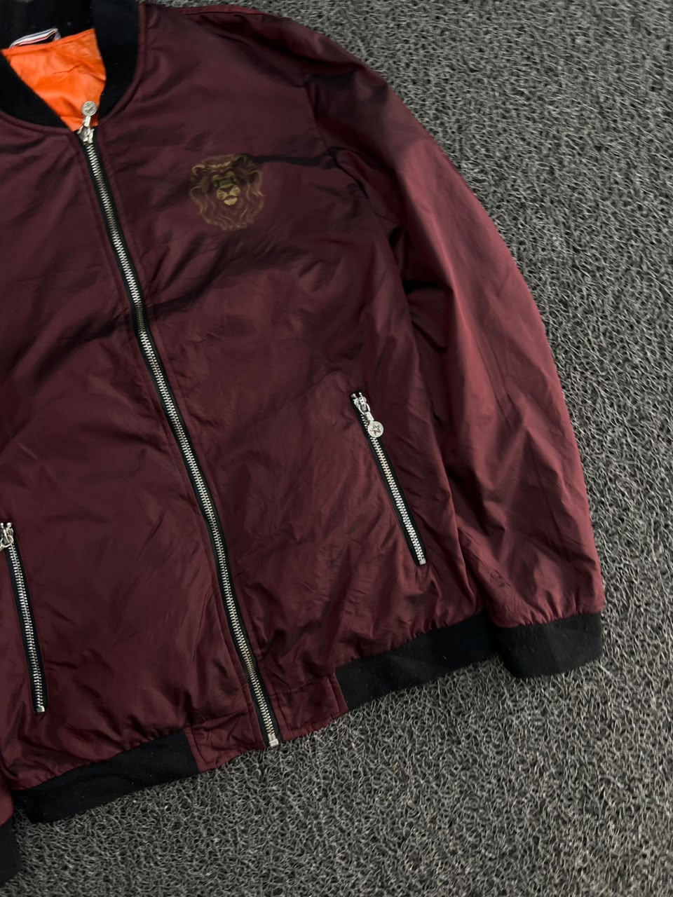 Lion Crest Bomber Jacket – Zip-Up Streetwear Jacket
