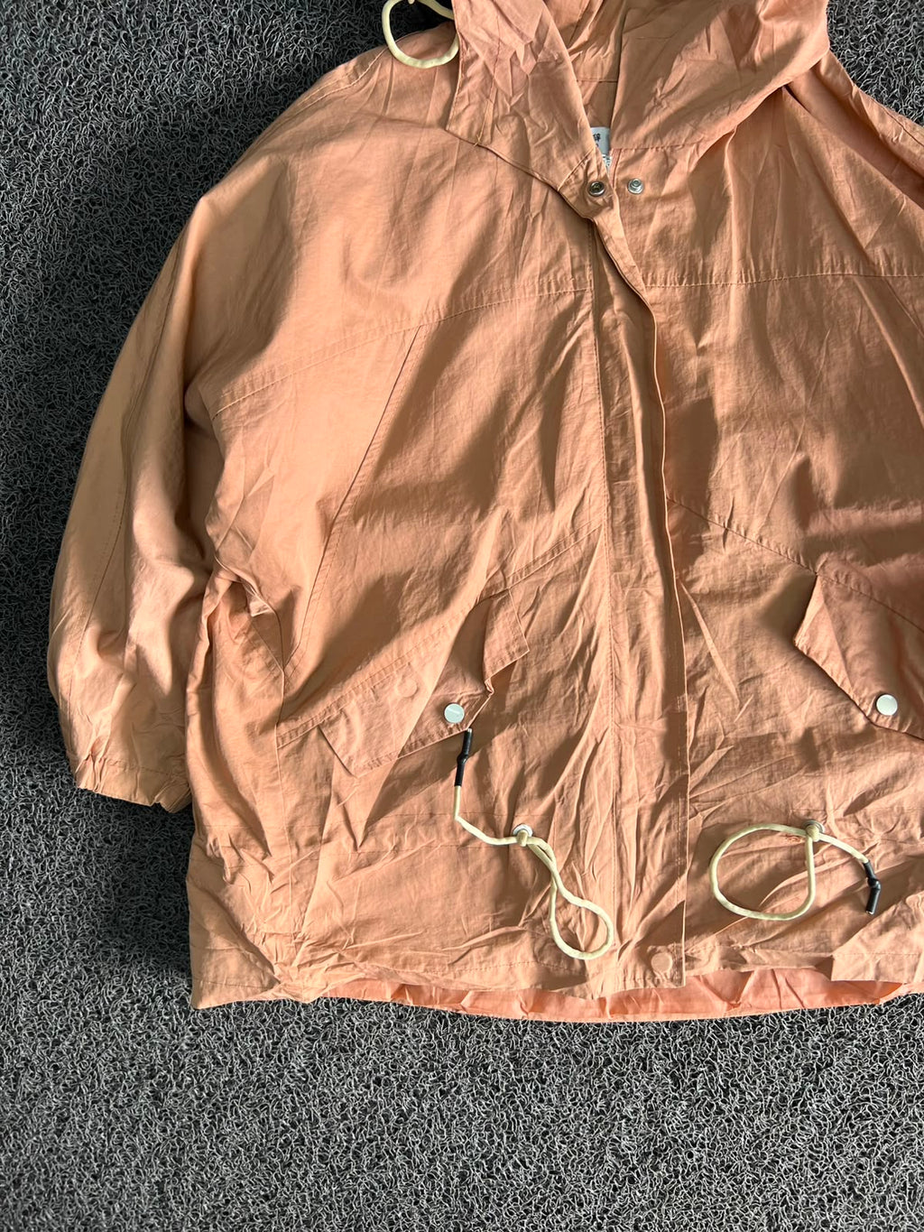 Hooded Lightweight Utility Jacket with Drawstring Hem