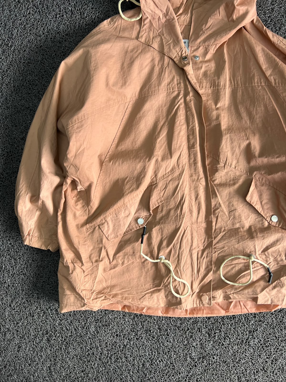 Hooded Lightweight Utility Jacket with Drawstring Hem
