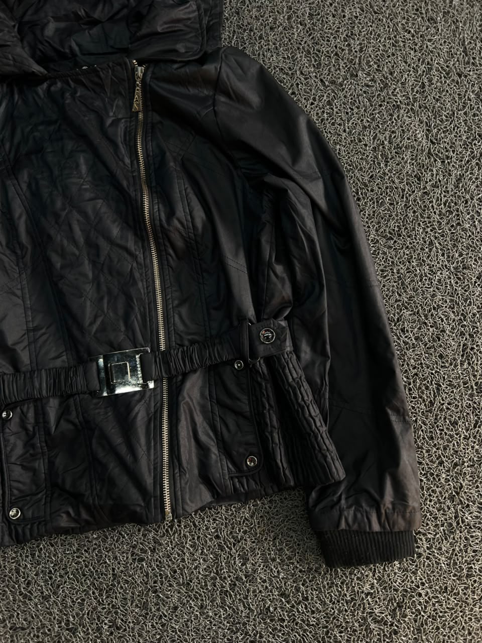 Black Hooded Belted Jacket ⚠️ Small Scratch  – Zip Front Casual Outerwear