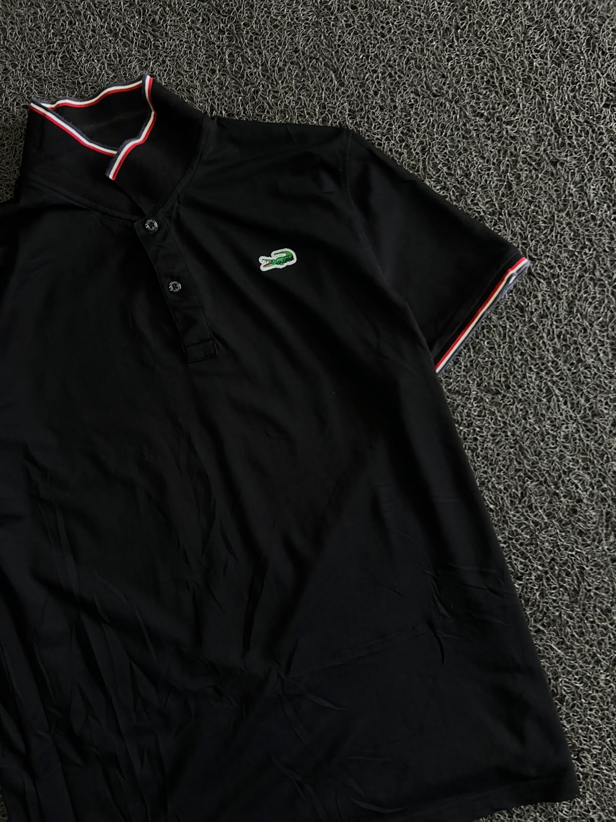 Black Contrast Stripe Collar Polo T-Shirt with Embroidered Crocodile Logo