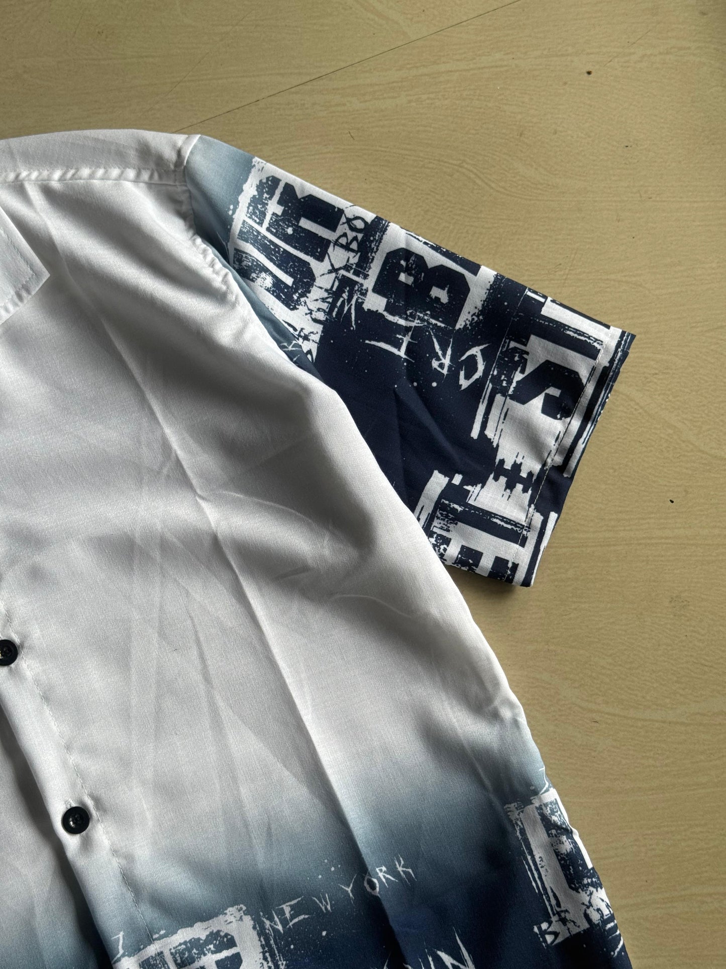 Men’s Urban Graphic Print Short Sleeve Casual Shirt