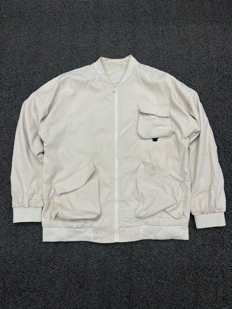 Cream Utility Pocket Bomber Jacket ⚠️ Small Stain