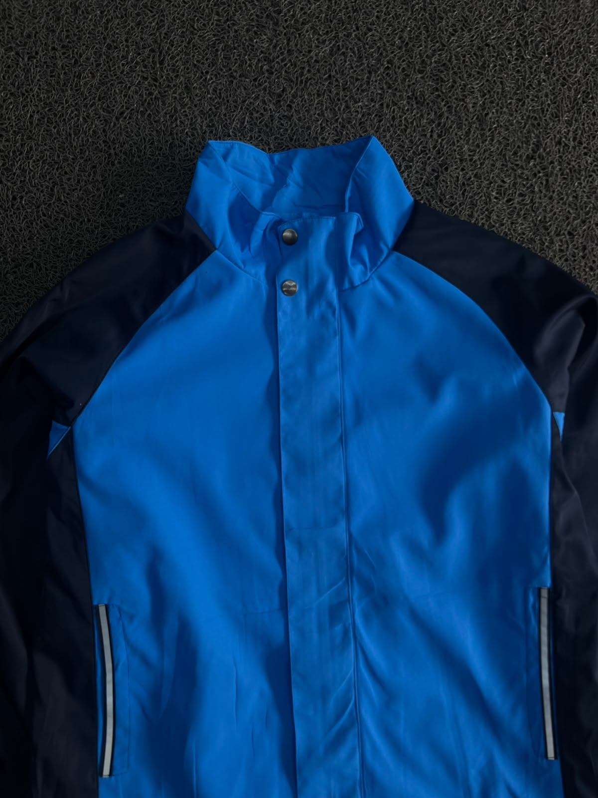 Blue & Navy Colorblock Waterproof Windbreaker Jacket – High Neck Full Zip Outdoor Coat