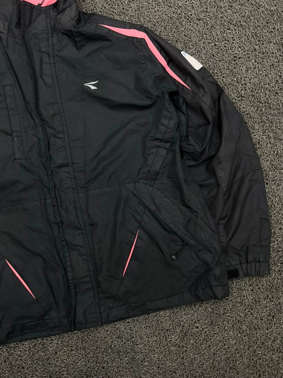 Diadora Black & Pink Lightweight Windbreaker Jacket