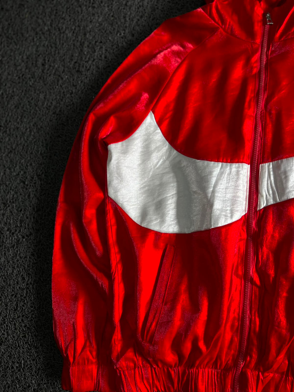 Vintage Red Hooded Windbreaker Jacket | Small Damage ⚠️