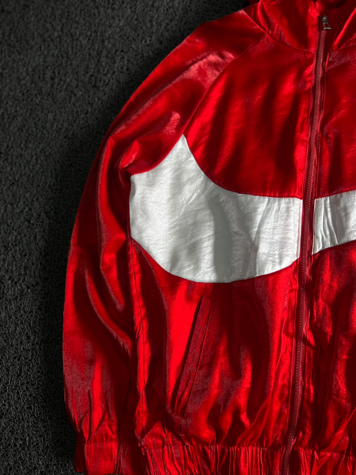 Vintage Red Hooded Windbreaker Jacket | Small Damage ⚠️