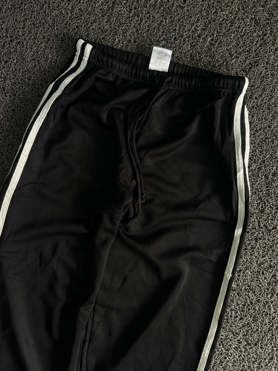 Vintage Black Side Stripe Track Pants – Relaxed Fit Sports