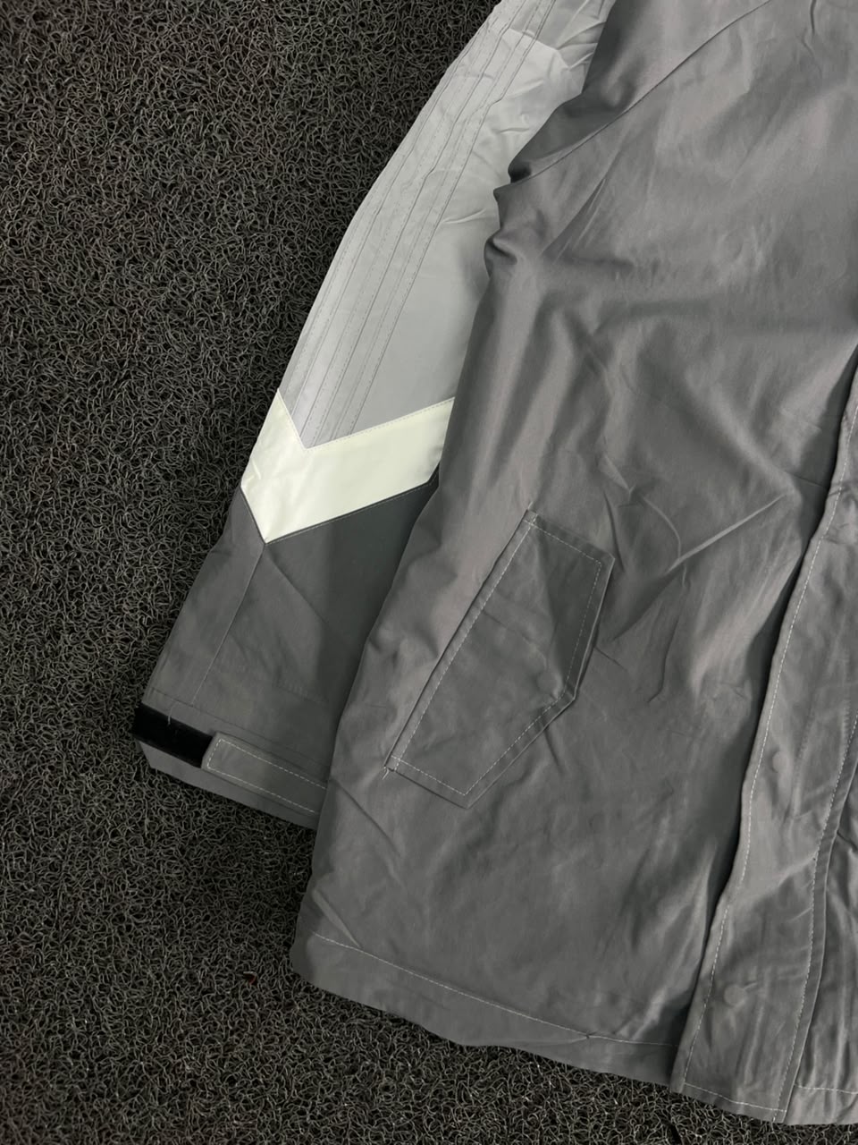 Hooded Waterproof Windbreaker Jacket – Lightweight Full Zip Outdoor Coat