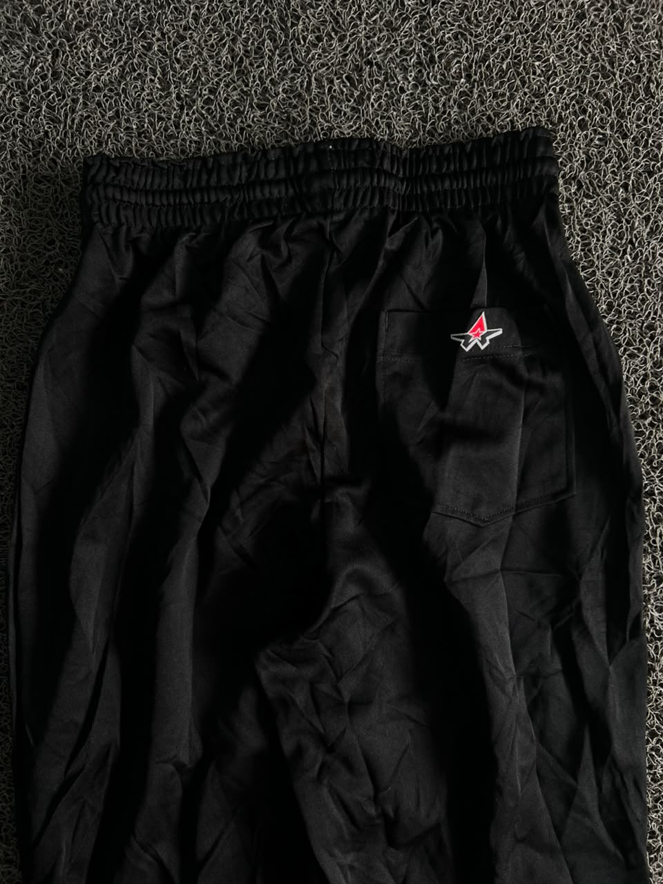 Classic Black Elastic Cuff Track Pants – Lightweight Casual Joggers