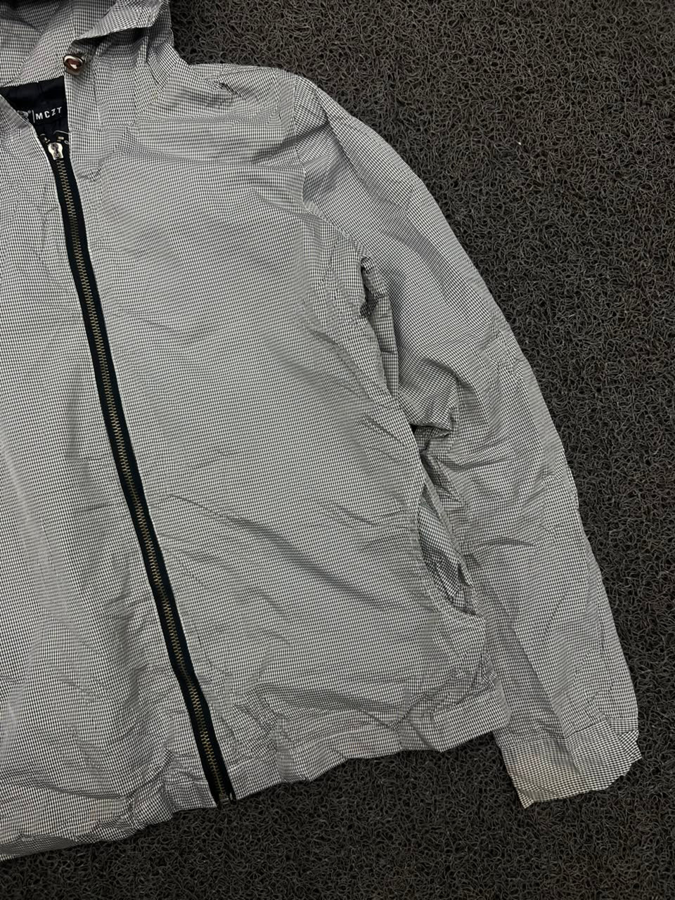 Lightweight Hooded Zip-Up Jacket