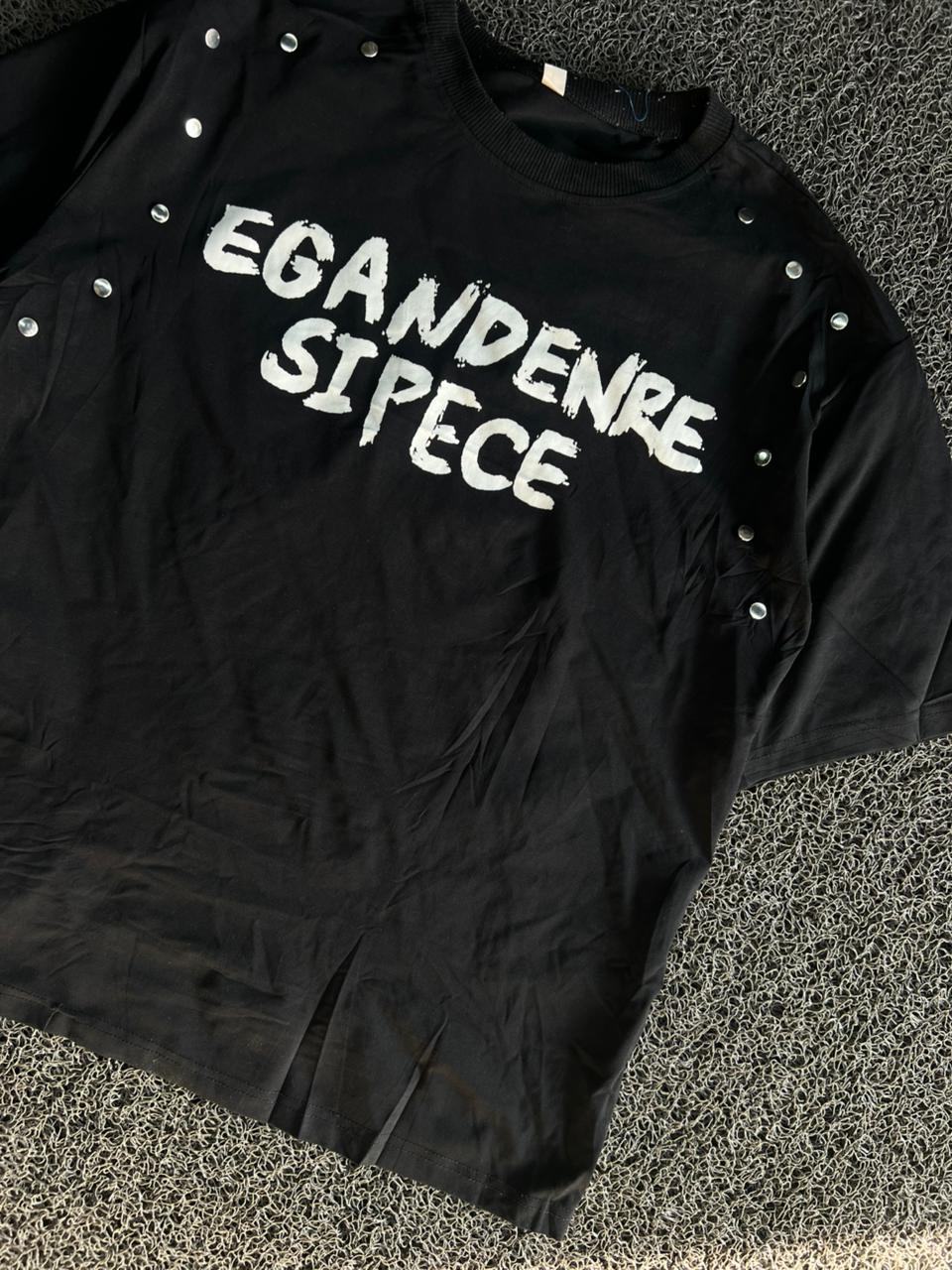Black Oversized Graphic Studded T-Shirt – EGANDENRE SIPECE Print