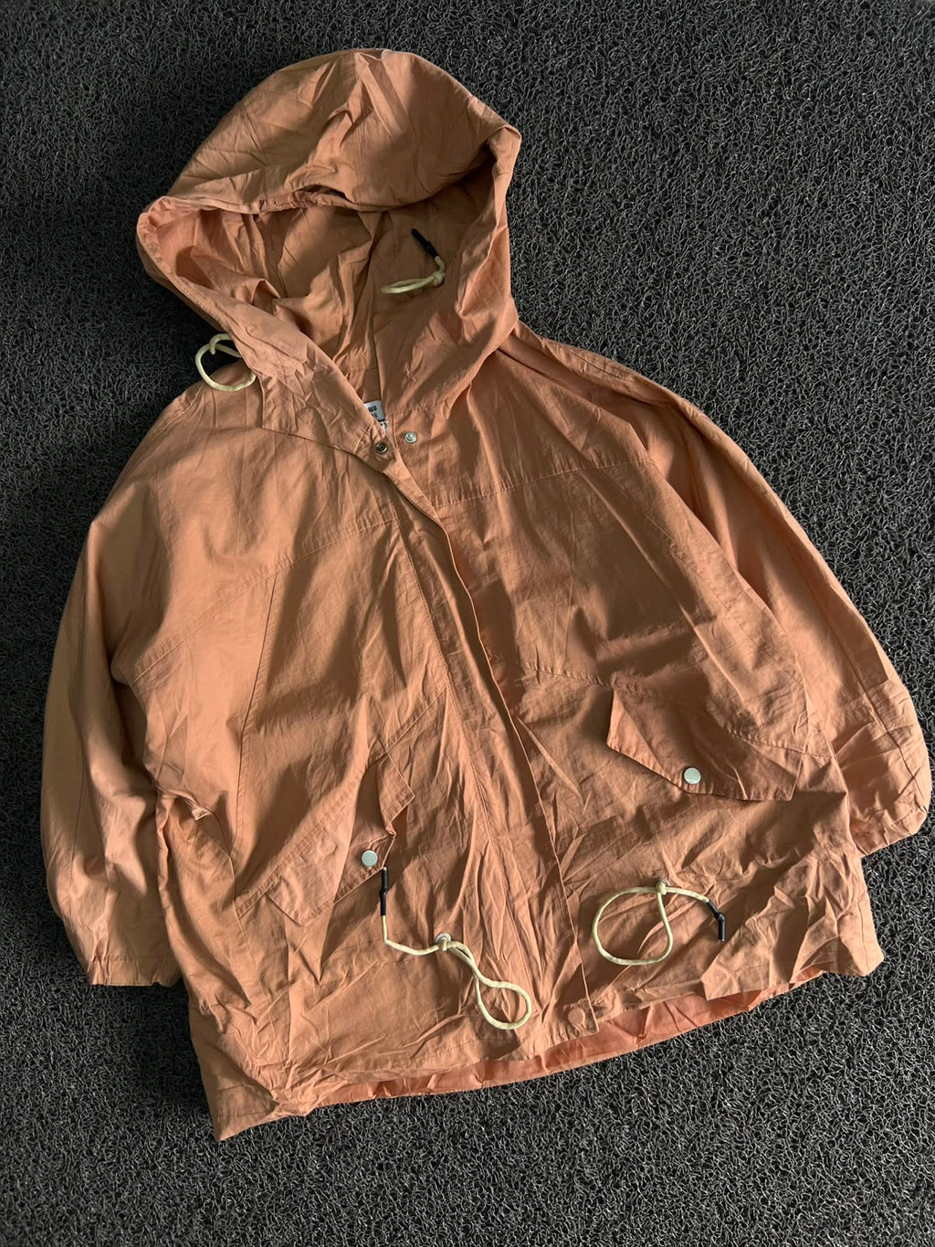 Hooded Lightweight Utility Jacket with Drawstring Hem