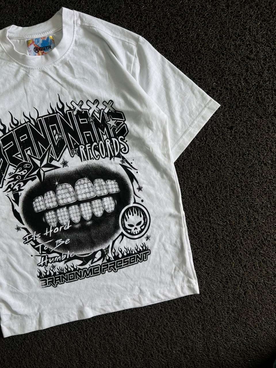 White Graphic Print T-Shirt – Brandname Records Streetwear Design