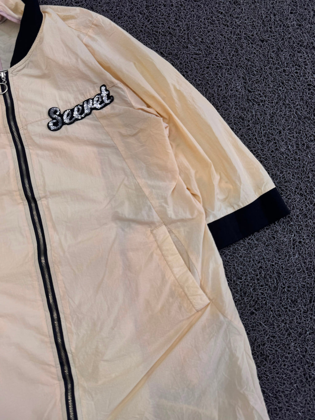Secret Embroidered Lightweight Zip-Up Jacket – Cream Beige