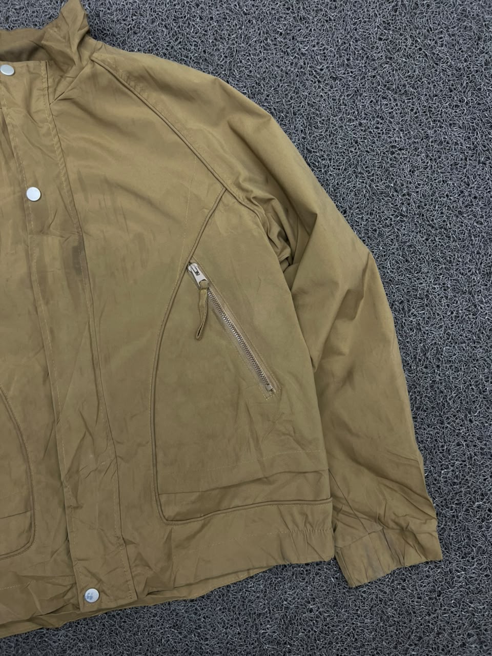 Vintage Lightweight Zip Pocket Windbreaker Jacket