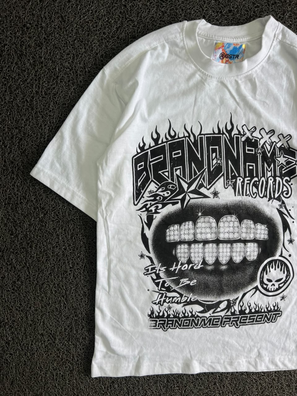 White Graphic Print T-Shirt – Brandname Records Streetwear Design