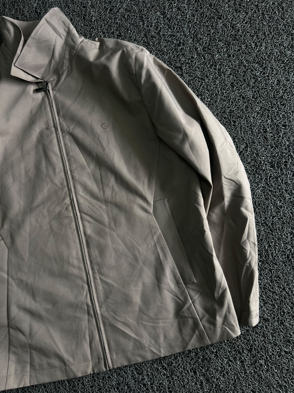 Full-Zip Casual Jacket with Side Pockets