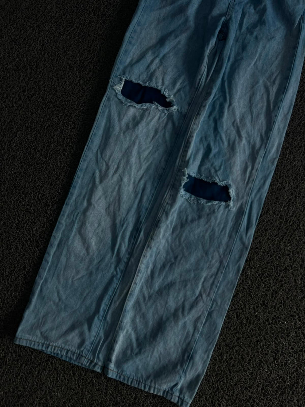 Vintage Light Wash Distressed Wide-Leg Jeans