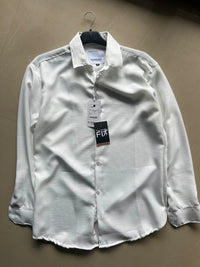 Burberry Long Sleeve Button-Down Shirt – Classic Smart Casual Men's Shirt