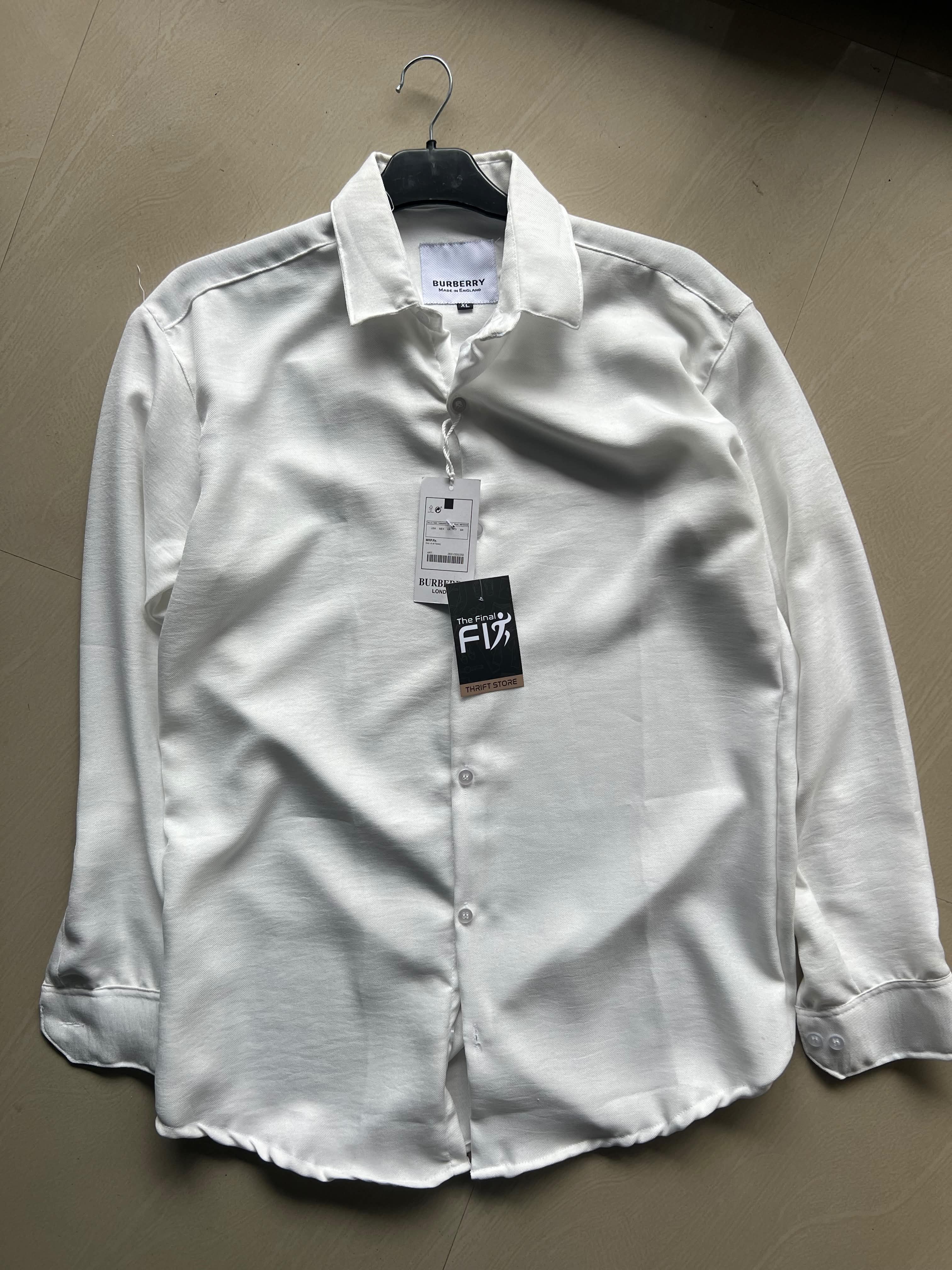 Burberry Long Sleeve Button-Down Shirt – Classic Smart Casual Men's Shirt