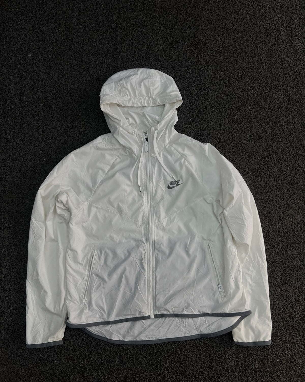 Nike White Hooded Windbreaker Jacket