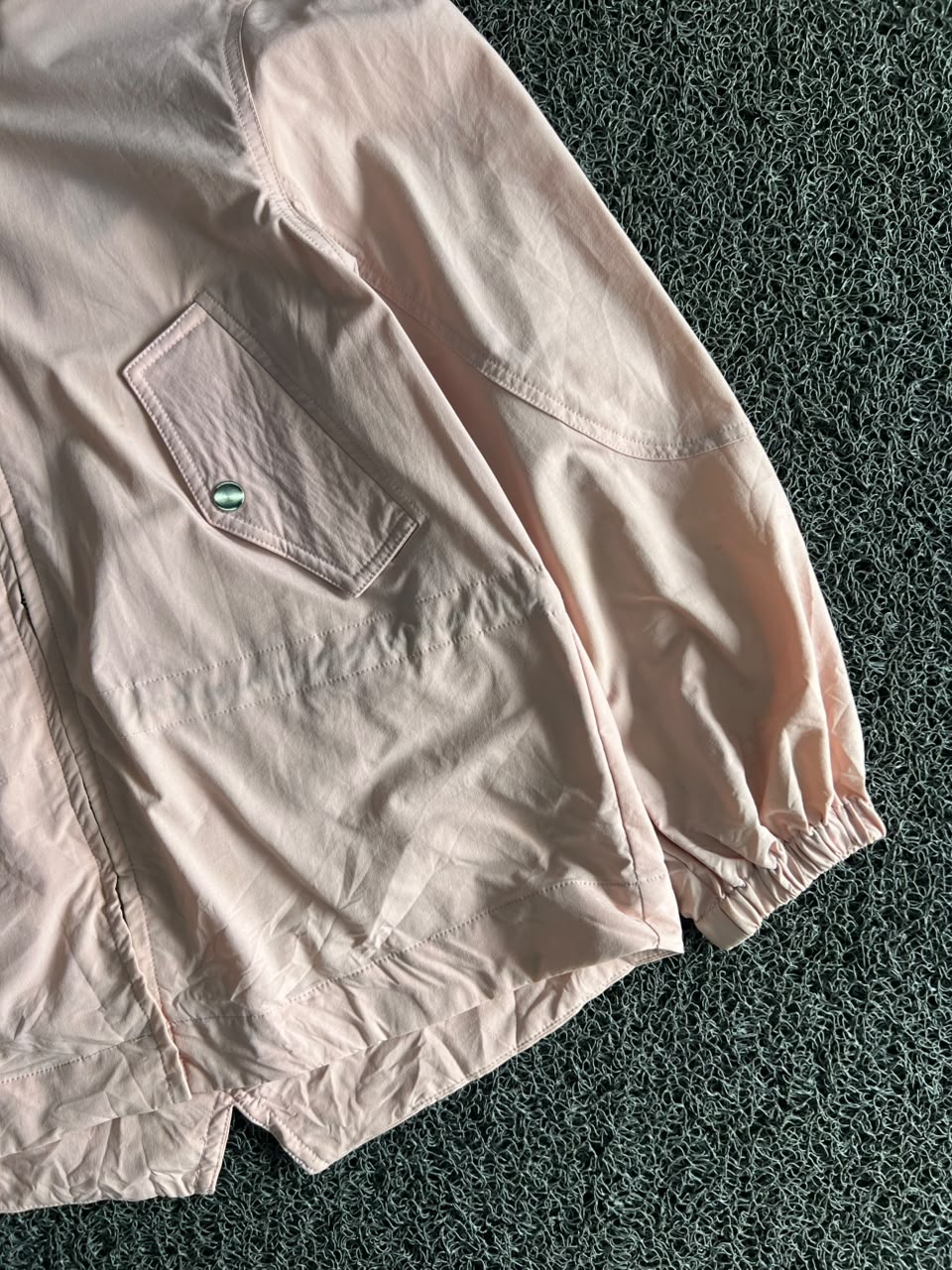 Vintage Blush Pink Hooded Windbreaker Jacket – Lightweight Zip-Up with Utility Pockets
