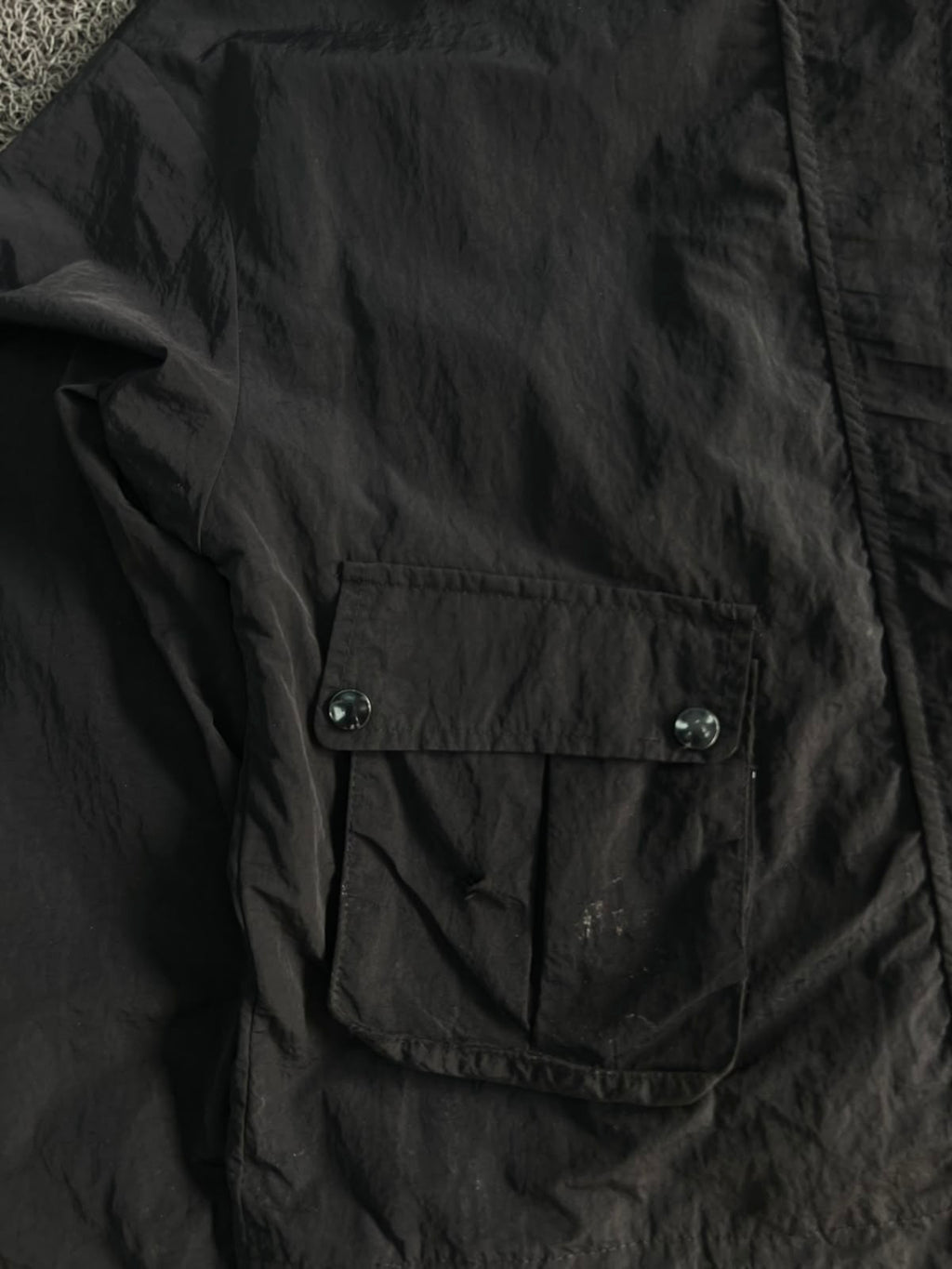 Black Hooded Utility Jacket – Lightweight Zip-Up Windbreaker | Small Pocket Damage ⚠️