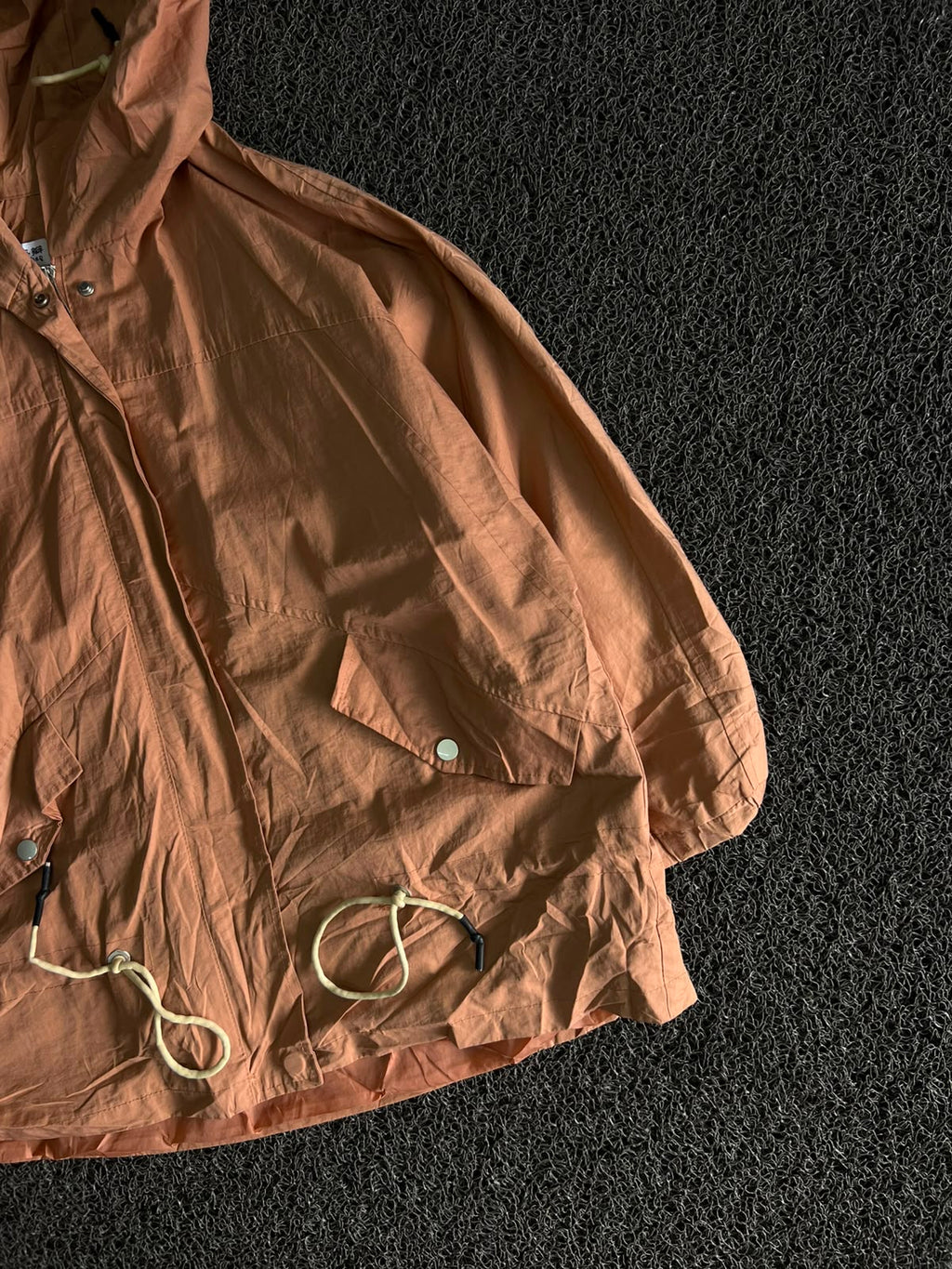 Hooded Lightweight Utility Jacket with Drawstring Hem