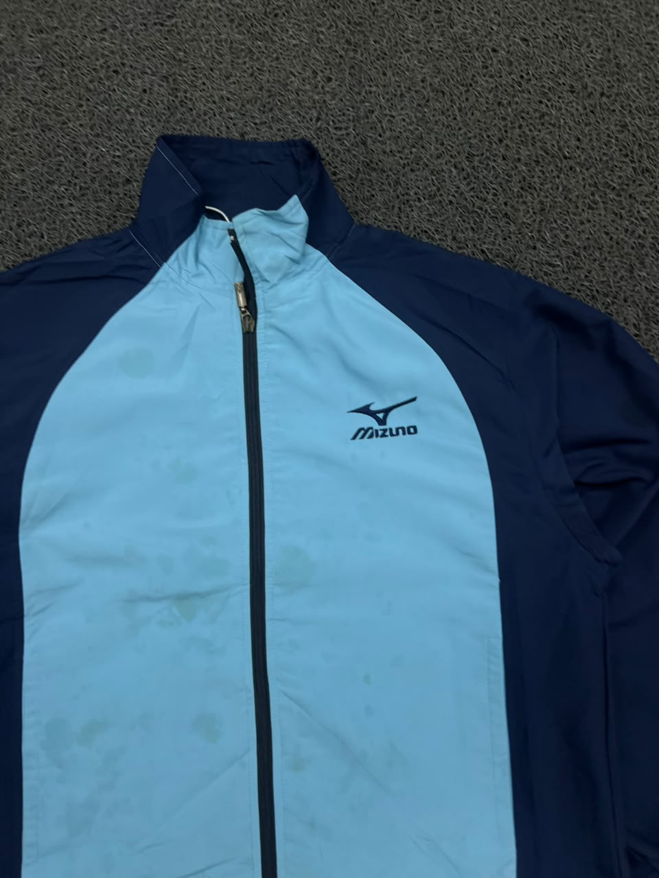 Mizuno Light Blue & Navy Full-Zip Sports Windbreaker Jacket ⚠️ Small Stain