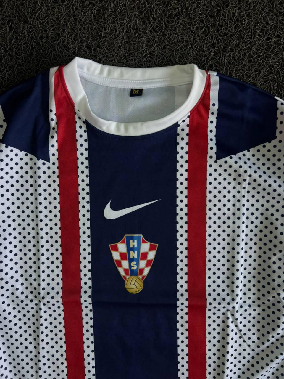 Nike Croatia HNS Modrić #10 White Football Five Sleeve Jersey – Retro Dotted Design